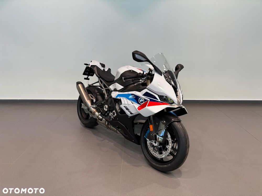 BMW S