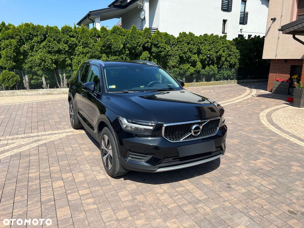 Volvo XC 40 T3 Momentum - 1