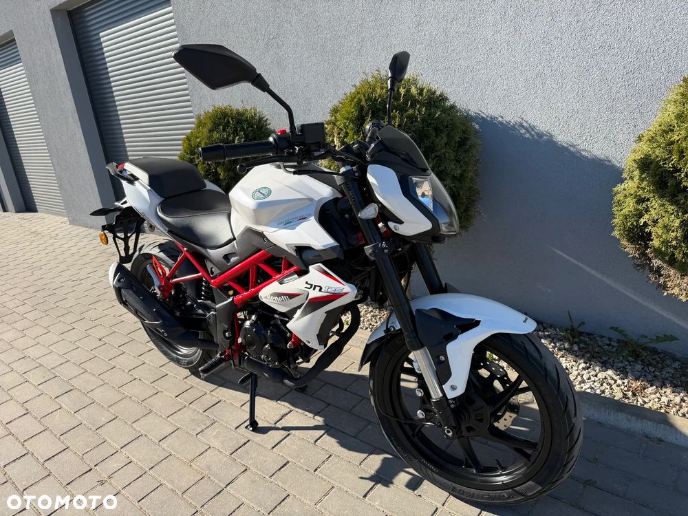 Benelli BN 125 - 4