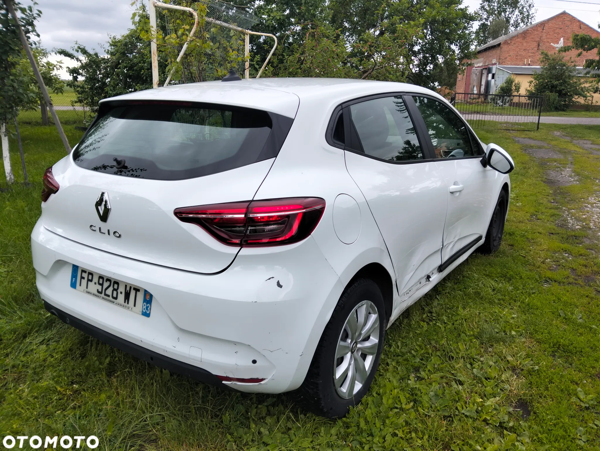 Renault Clio BLUE dCi 85 EXPERIENCE - 5