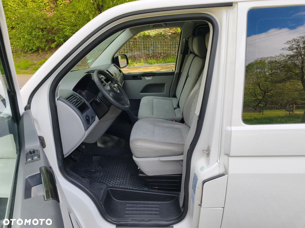 Volkswagen Transporter - 11