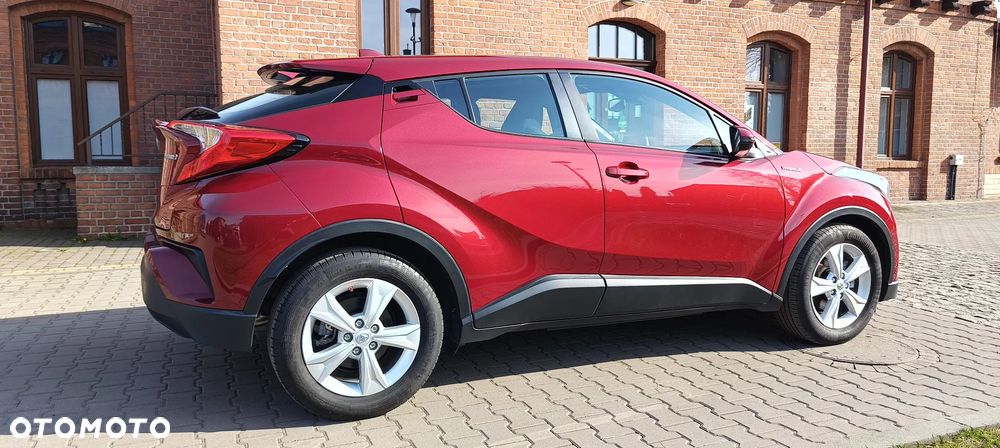 Toyota C-HR - 11