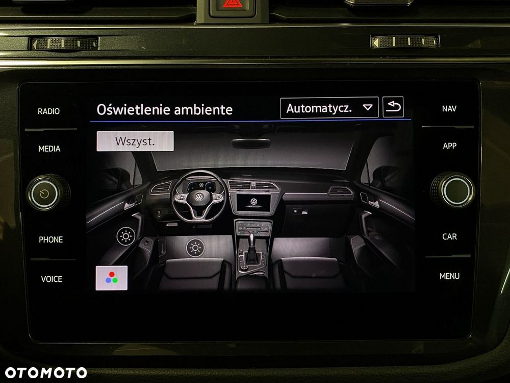 Volkswagen Tiguan - 38