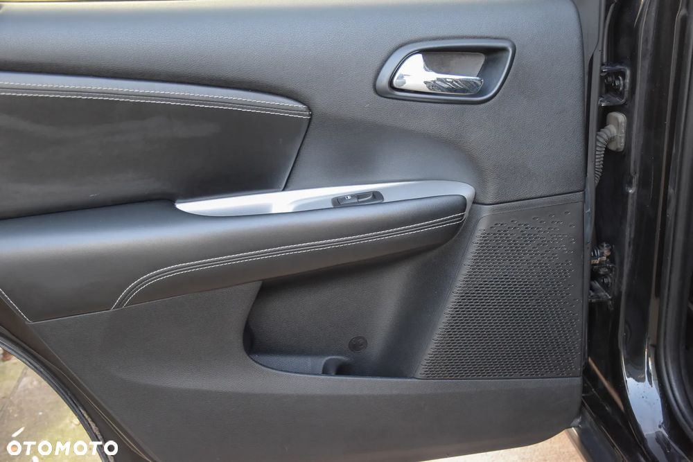 Fiat Freemont 2.0 Multijet Black Code AWD - 35