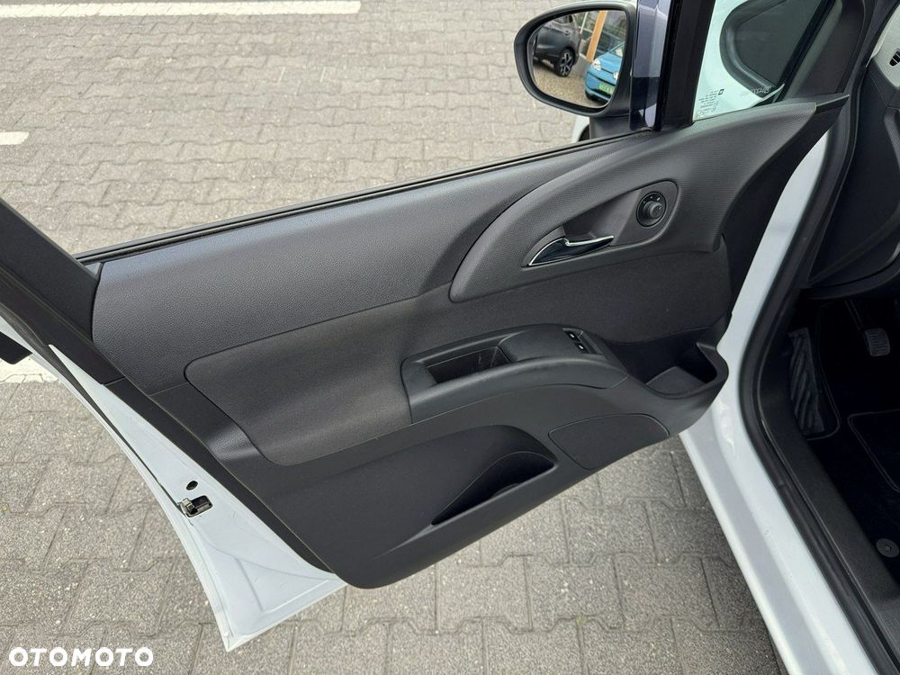 Opel Meriva - 19
