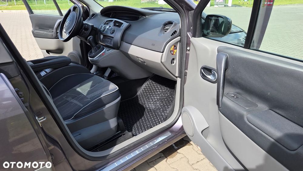Renault Scenic - 15