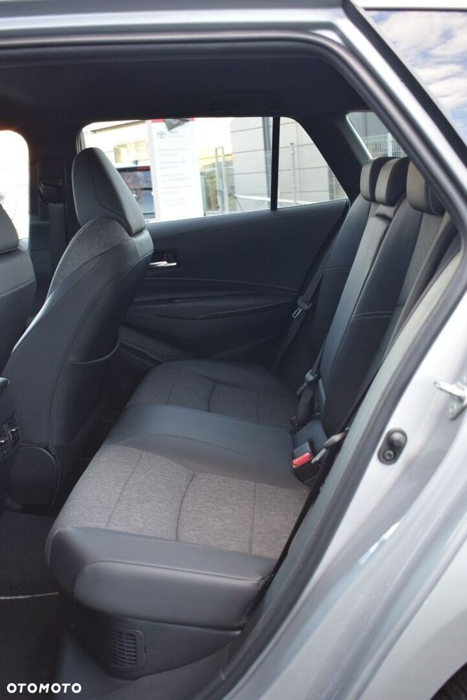 Toyota Corolla 2.0 Hybrid Style - 16