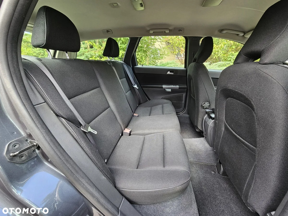 Volvo V50 2.0 Momentum - 16