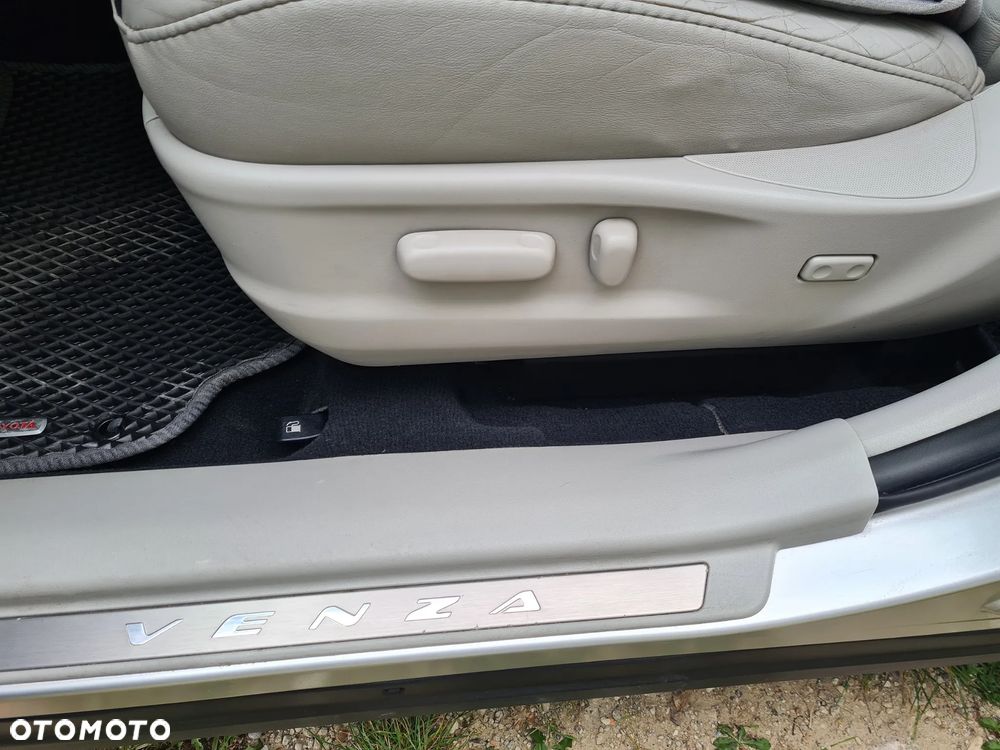 Toyota Venza 3.5 V6 - 25