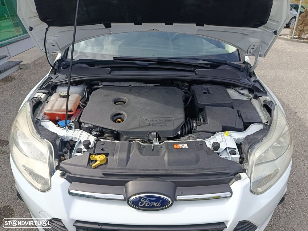 Ford Focus SW 1.6 TDCi Titanium - 32