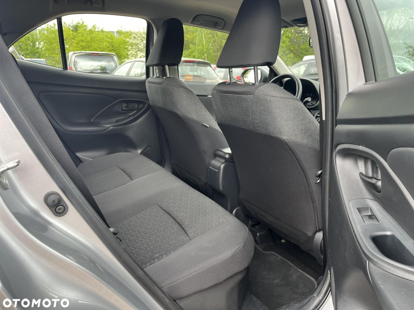 Toyota Yaris Cross Hybrid 1.5 Comfort 4x4 - 24