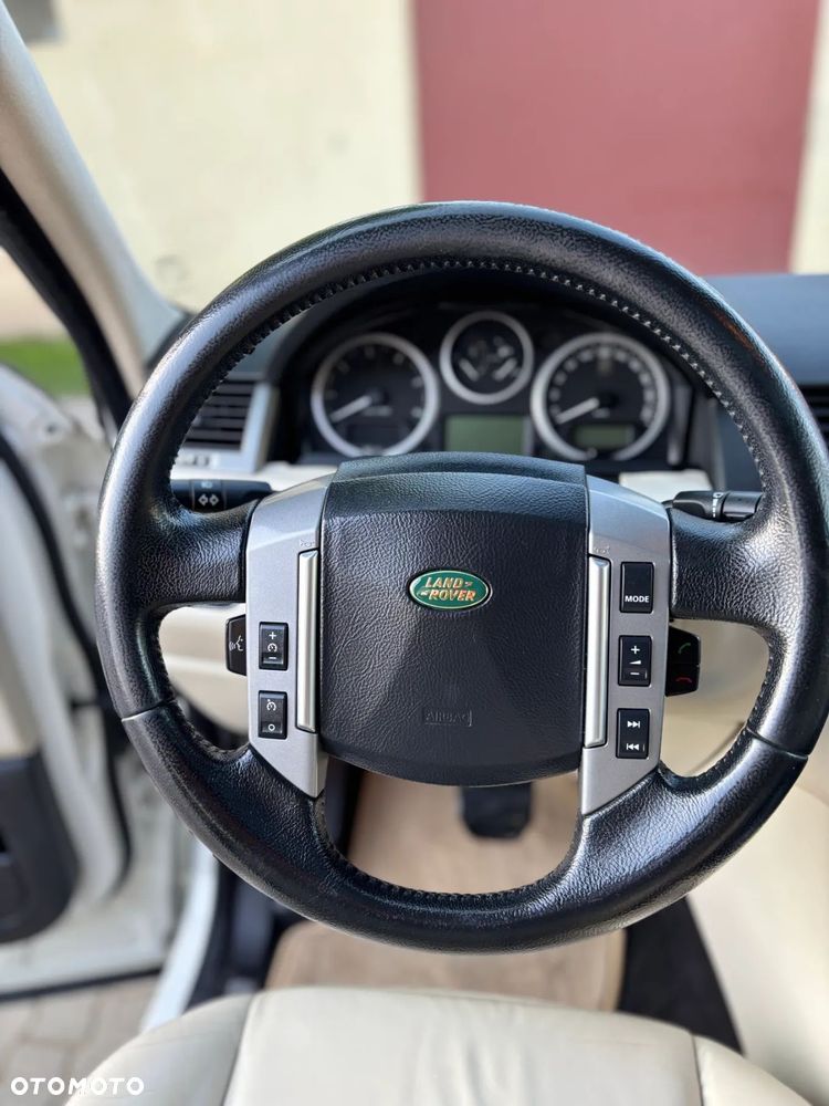 Land Rover Range Rover Sport - 30