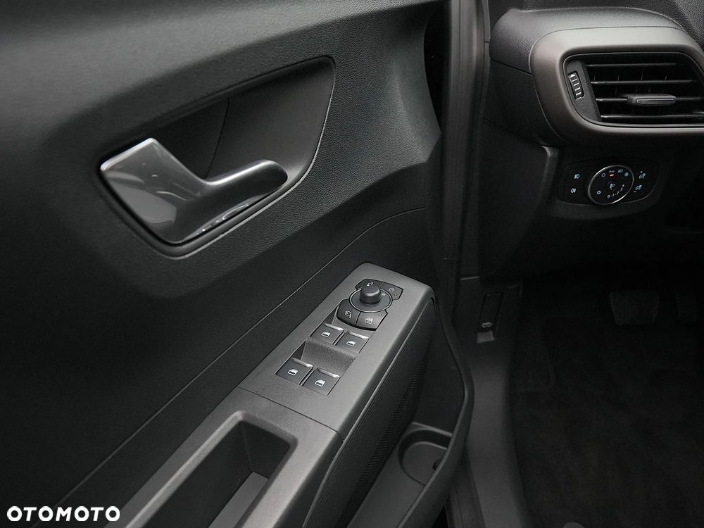 Ford Tourneo Courier 1.0 EcoBoost Titanium - 20
