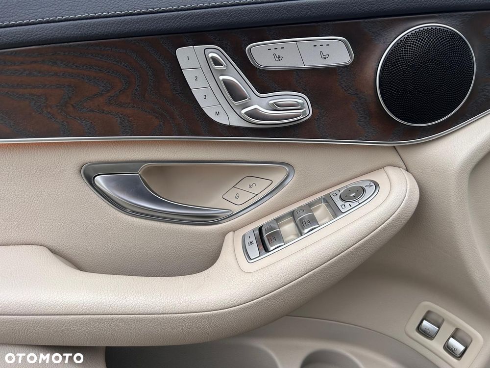 Mercedes-Benz GLC 220 d 4Matic 9G-TRONIC - 19