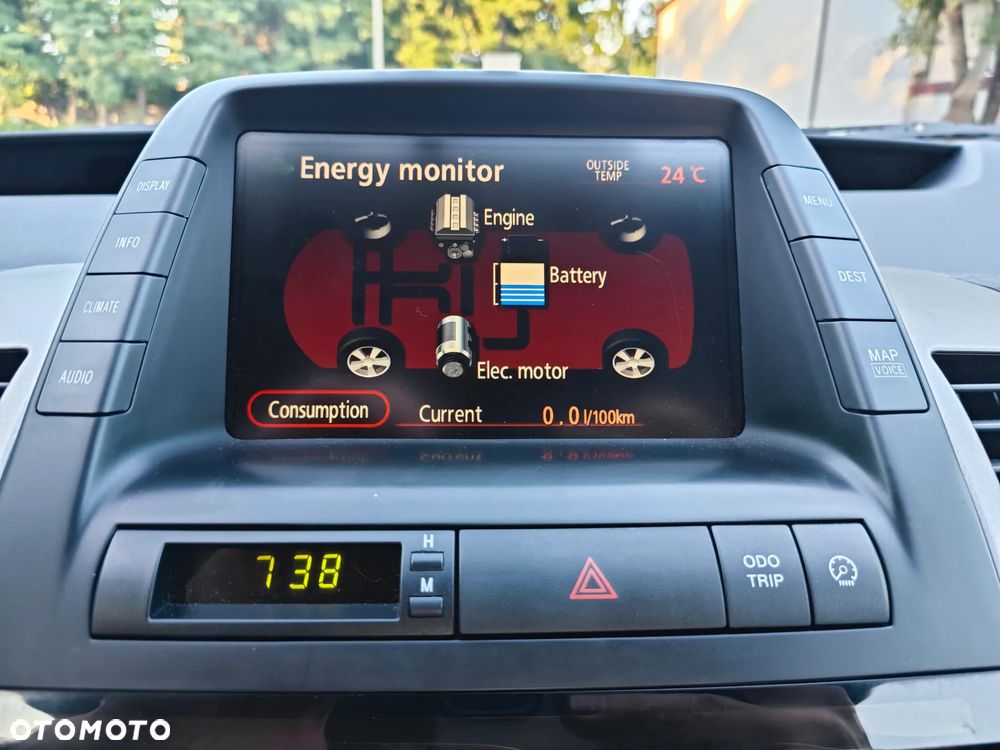 Toyota Prius 1.5 VVT-i Sol - 25