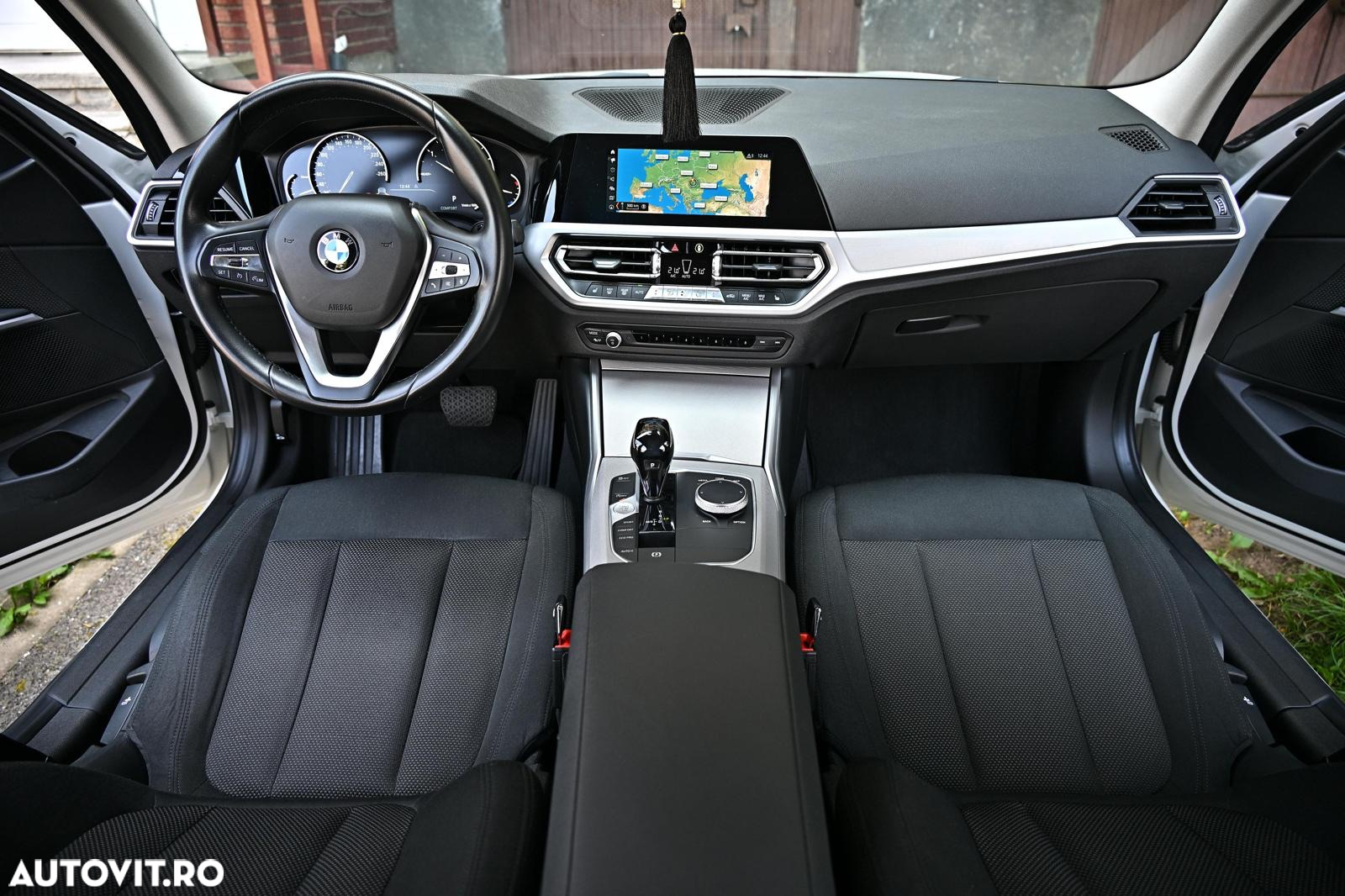 BMW Seria 3 320d xDrive AT - 22