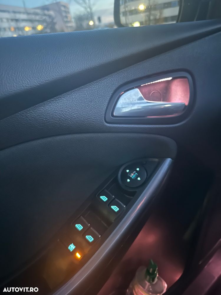 Ford Focus 1.6 TDCI DPF Start-Stopp-System Titanium - 7