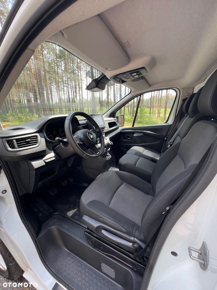 Renault Trafic - 10