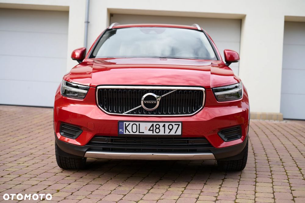 Volvo XC 40 T5 AWD Momentum - 4