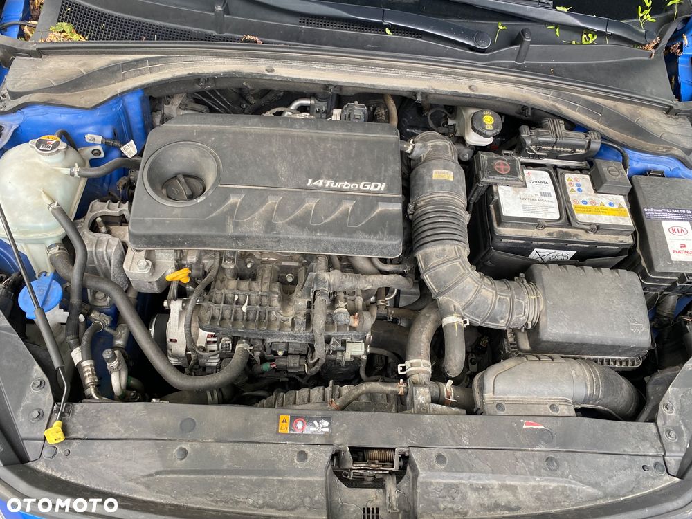 Kia Ceed - 10