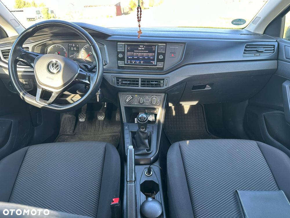 Volkswagen Polo - 13