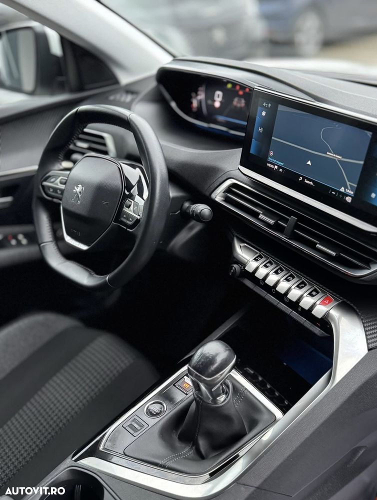 Peugeot 3008 1.2 PureTech Turbo S&S Allure - 15