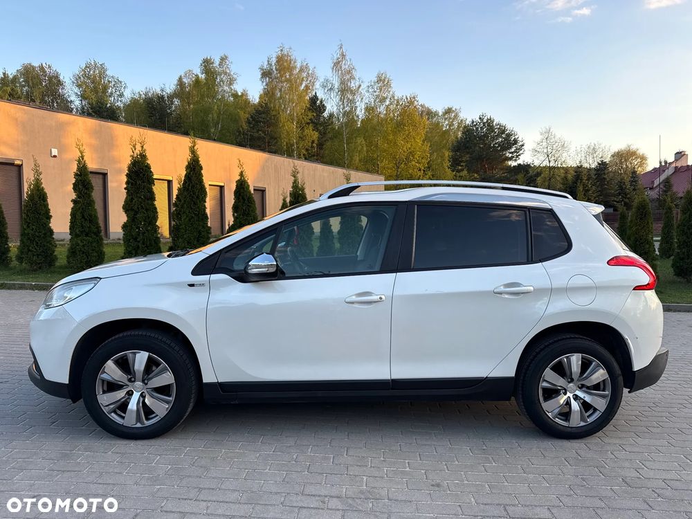 Peugeot 2008 BlueHDi 100 STOP & START Style - 6