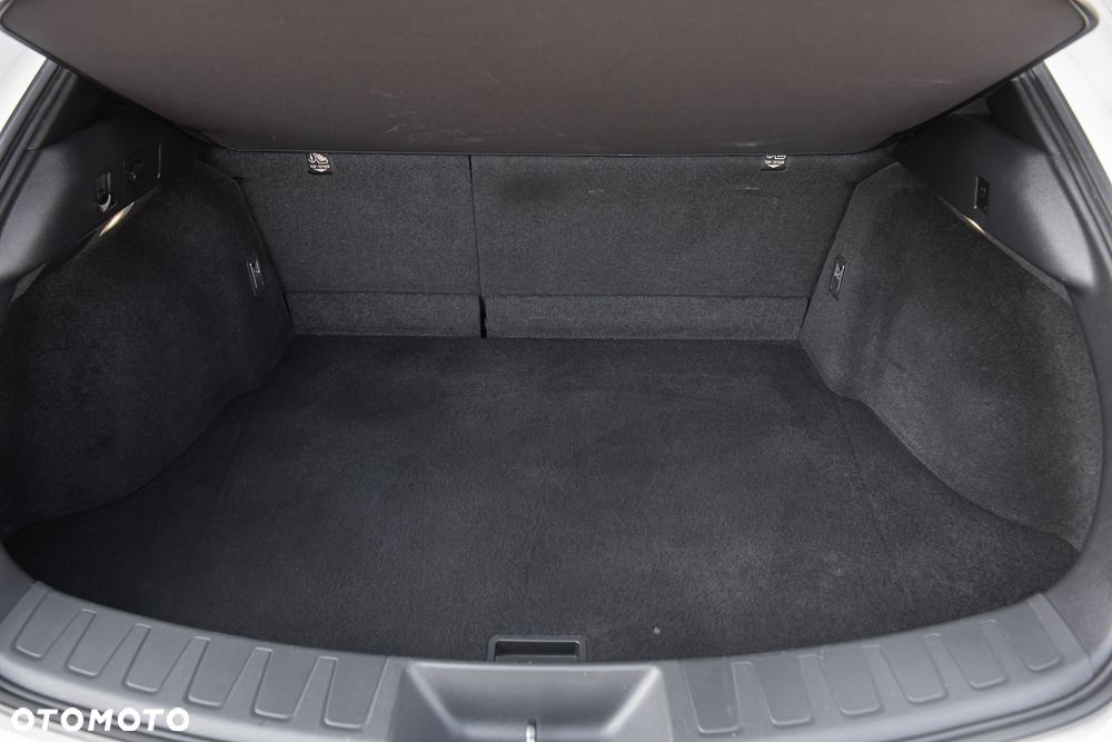 Lexus UX 200 - 27