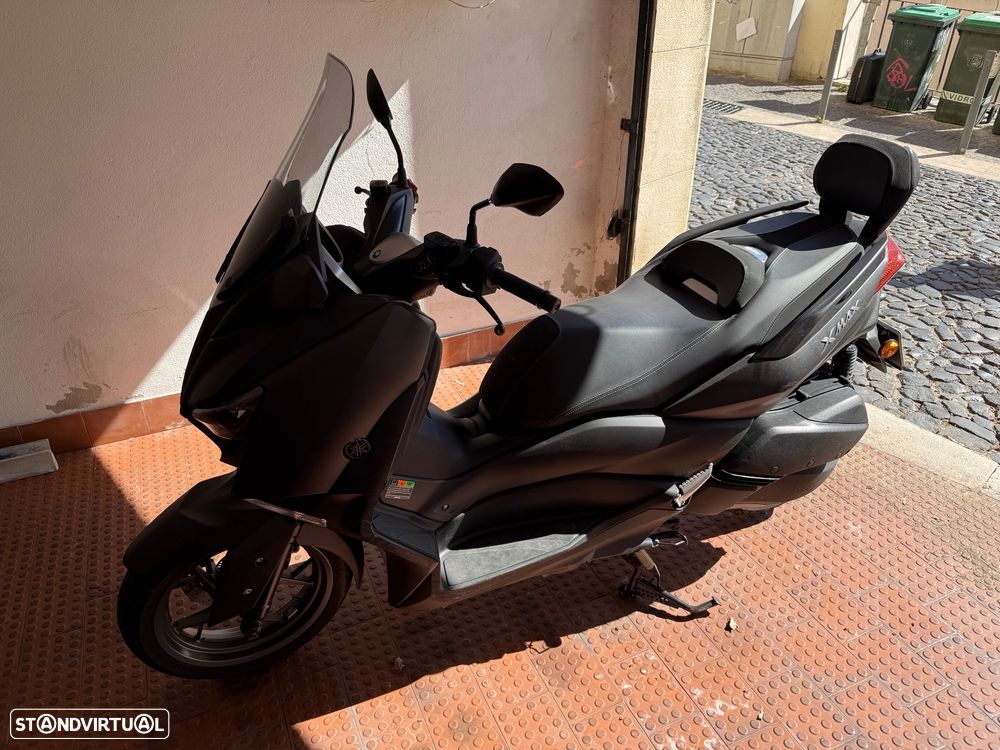 Yamaha X-Max - 4