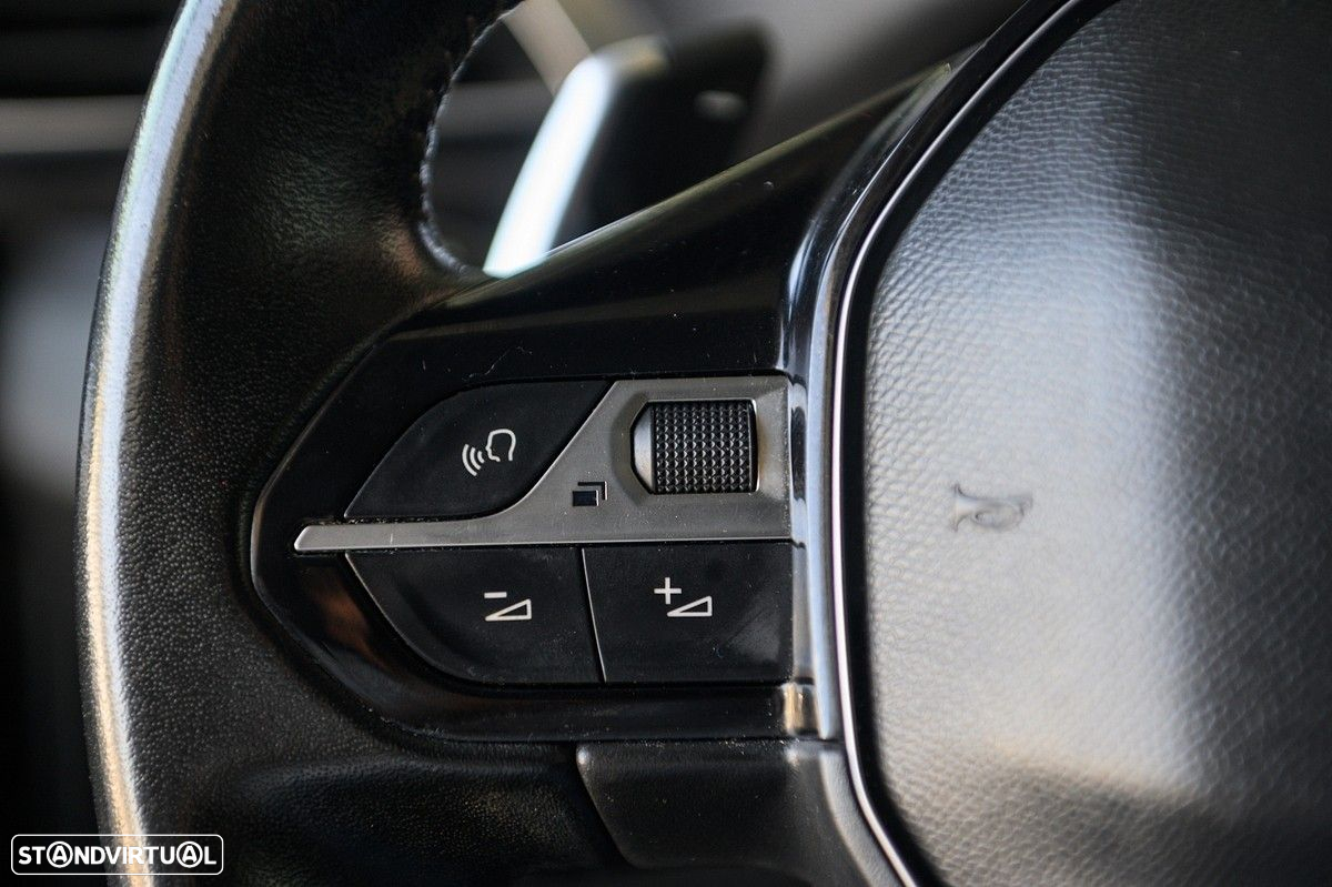 Peugeot 3008 PureTech 130 Stop & Start GPF EAT8 Active Business-Pack - 36
