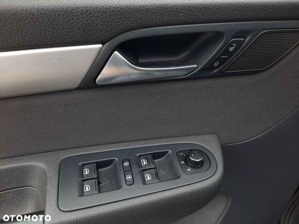 Volkswagen Sharan - 15