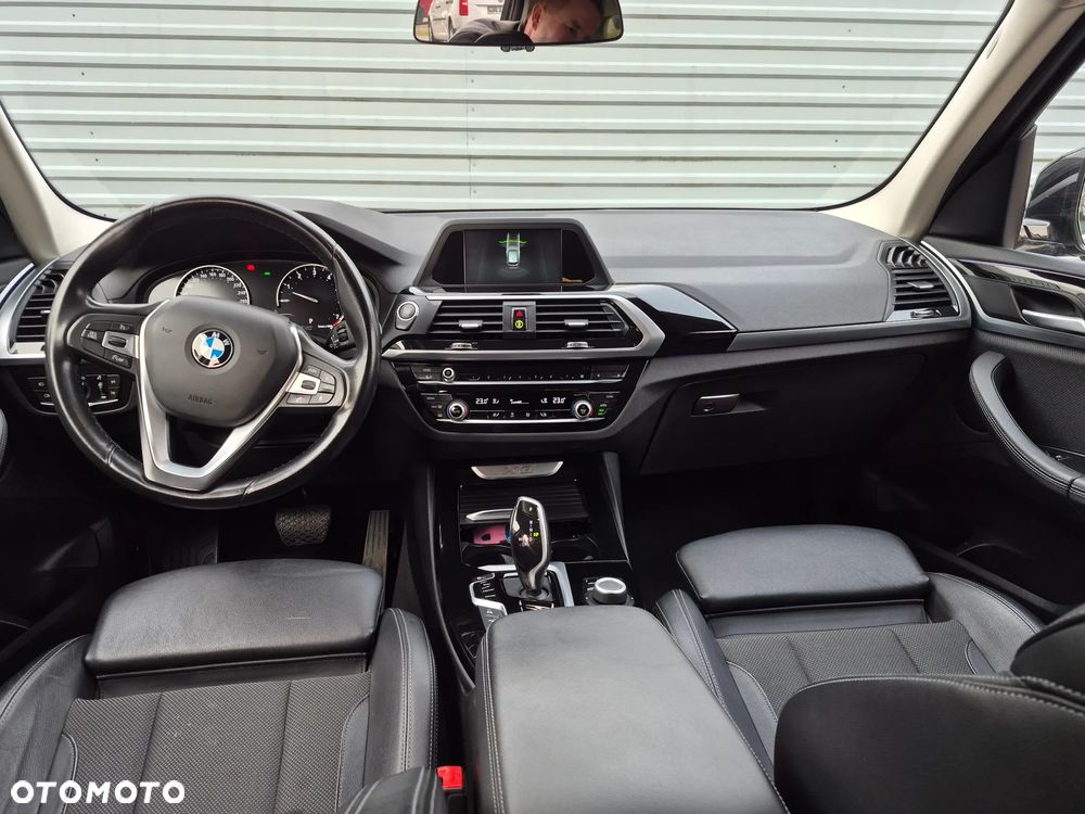BMW X3 xDrive20i - 18