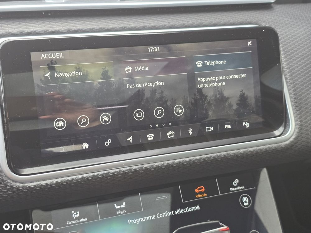 Land Rover Range Rover Velar 2.0d R-Dynamic SE - 26