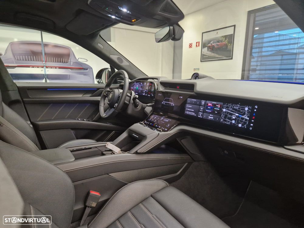 Porsche Cayenne Electric Turbo - 34
