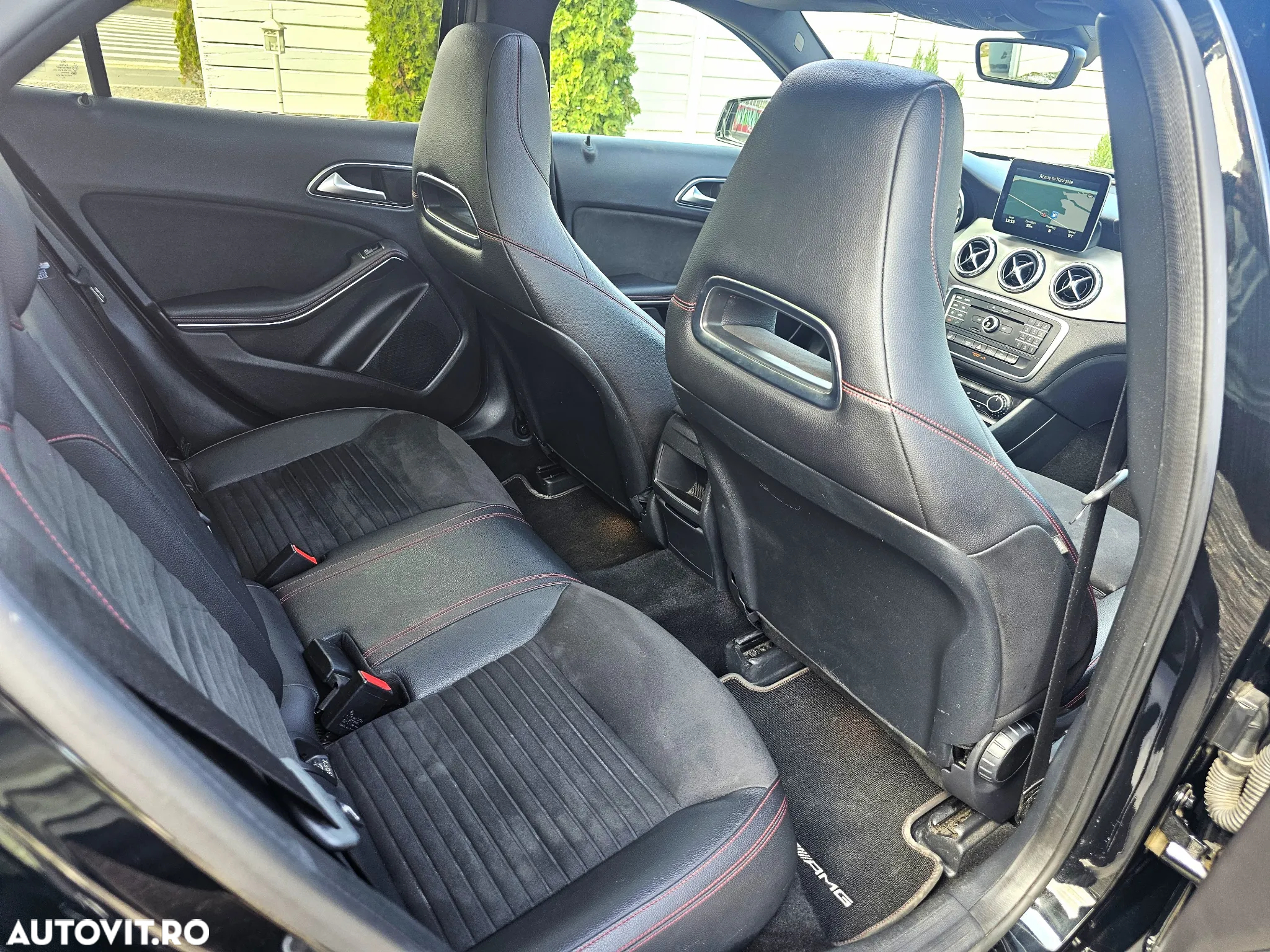 Mercedes-Benz GLA 200 7G-DCT AMG Line - 11