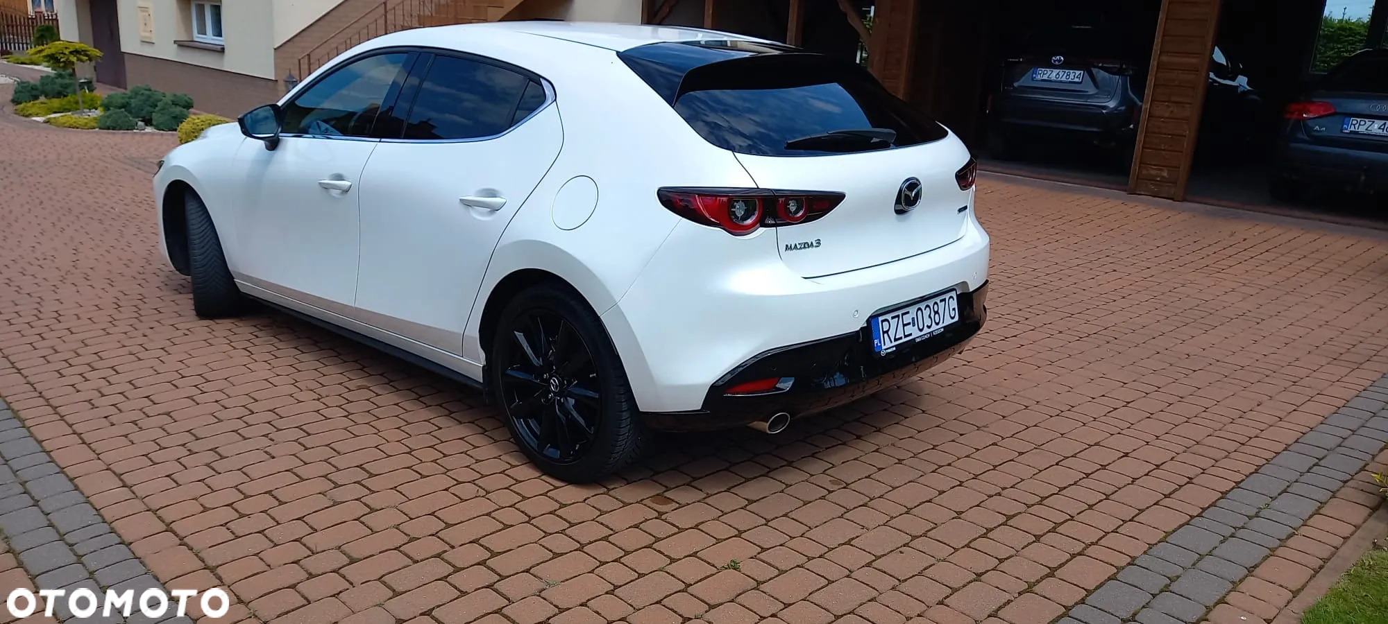 Mazda 3 e-SKYACTIV-G 150 M HYBRID DRIVE EXCLUSIVE-LINE - 17