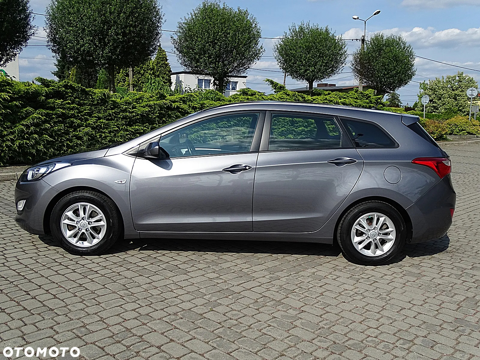 Hyundai i30 i30cw 1.6 Fifa World Cup Edition - 9