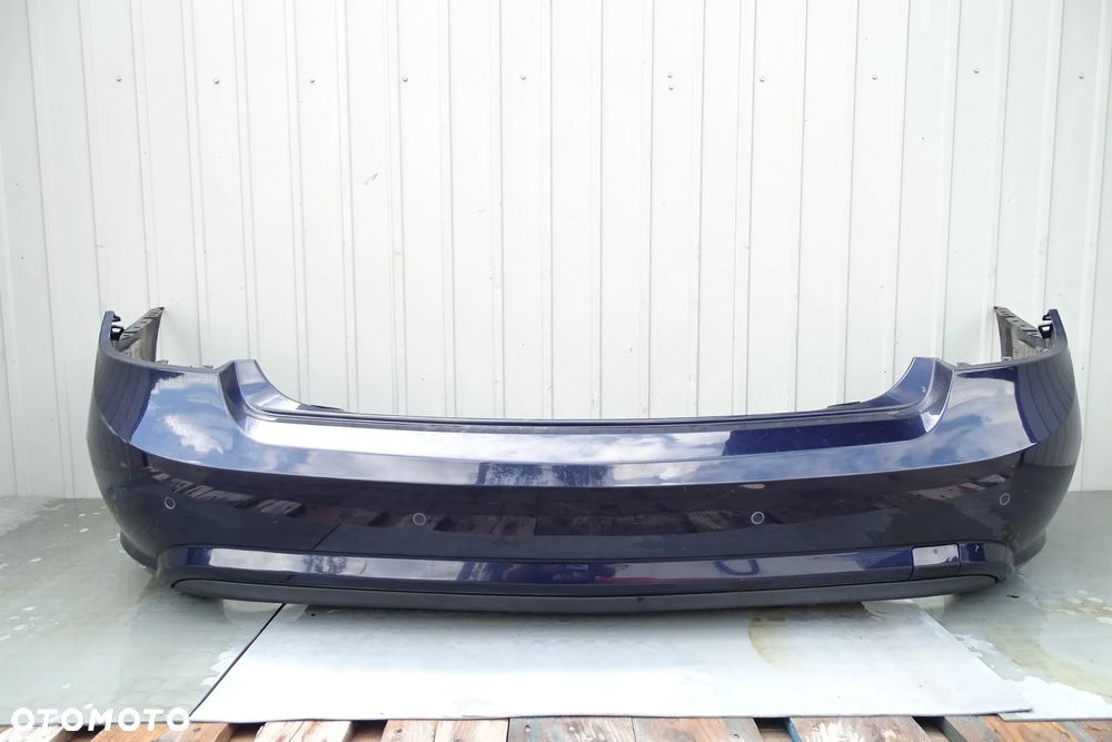 Mercedes E Klasa W207 Zderzak tył PDC AMG C392