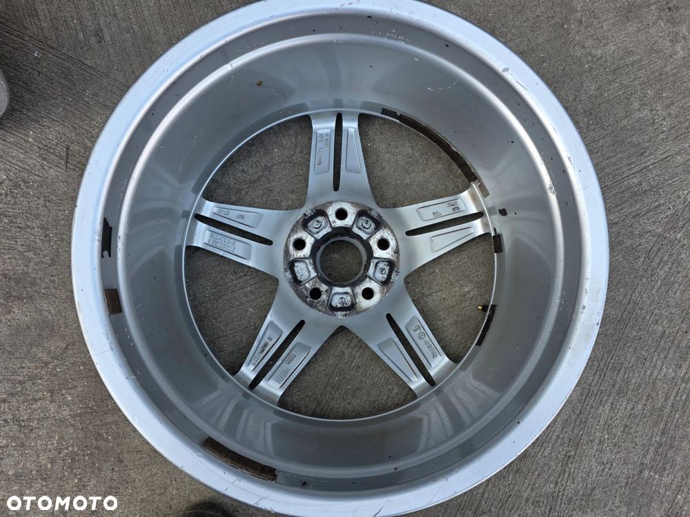 FELGA FELGI KOMPLET VW SKODA AUDI A4 B9 A5 8W 8.0J R18 ET40 8W0601025R 8/26 - 7