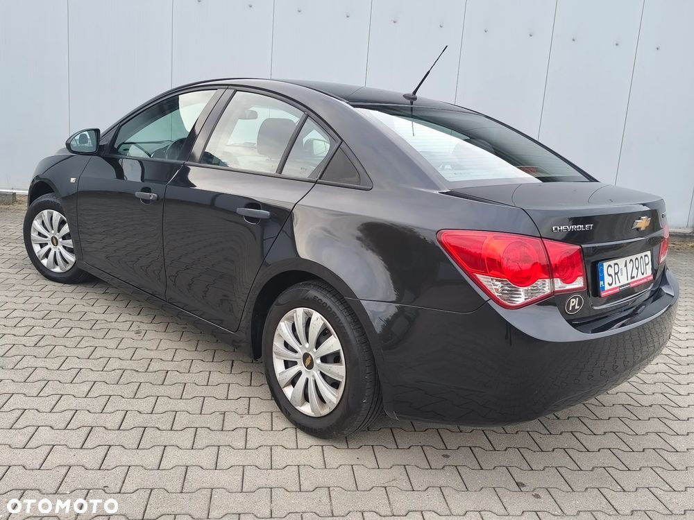 Chevrolet Cruze - 8