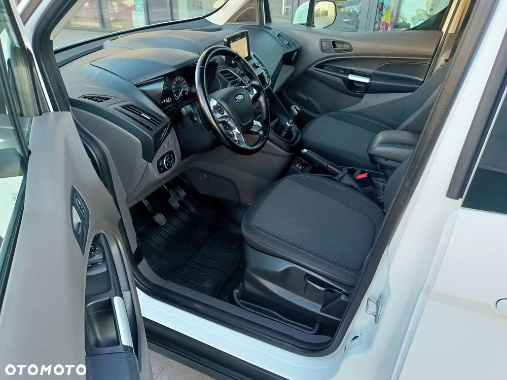 Ford Transit Connect - 19