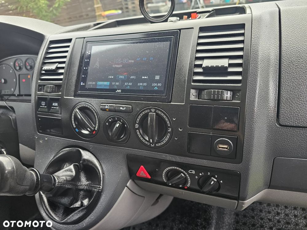 Volkswagen Transporter Shuttle Lang - 7