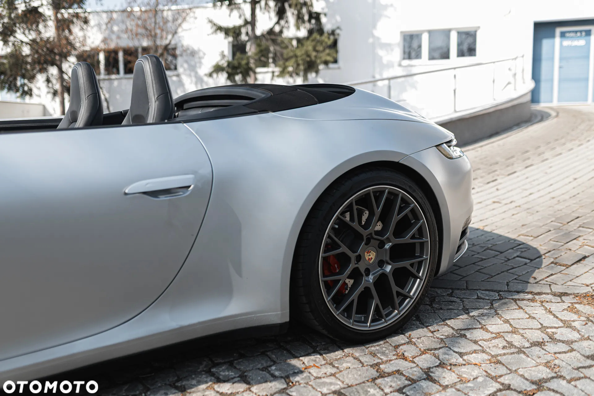 Porsche 911 Carrera S - 4