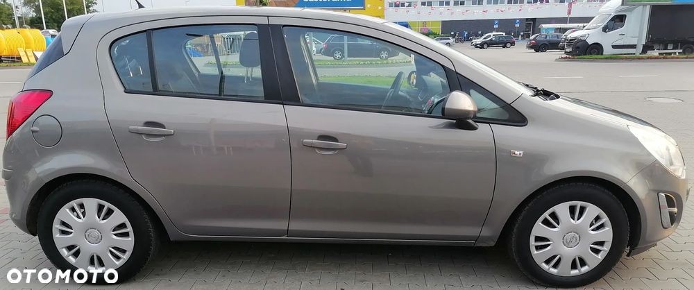 Opel Corsa 1.2 16V Enjoy - 4