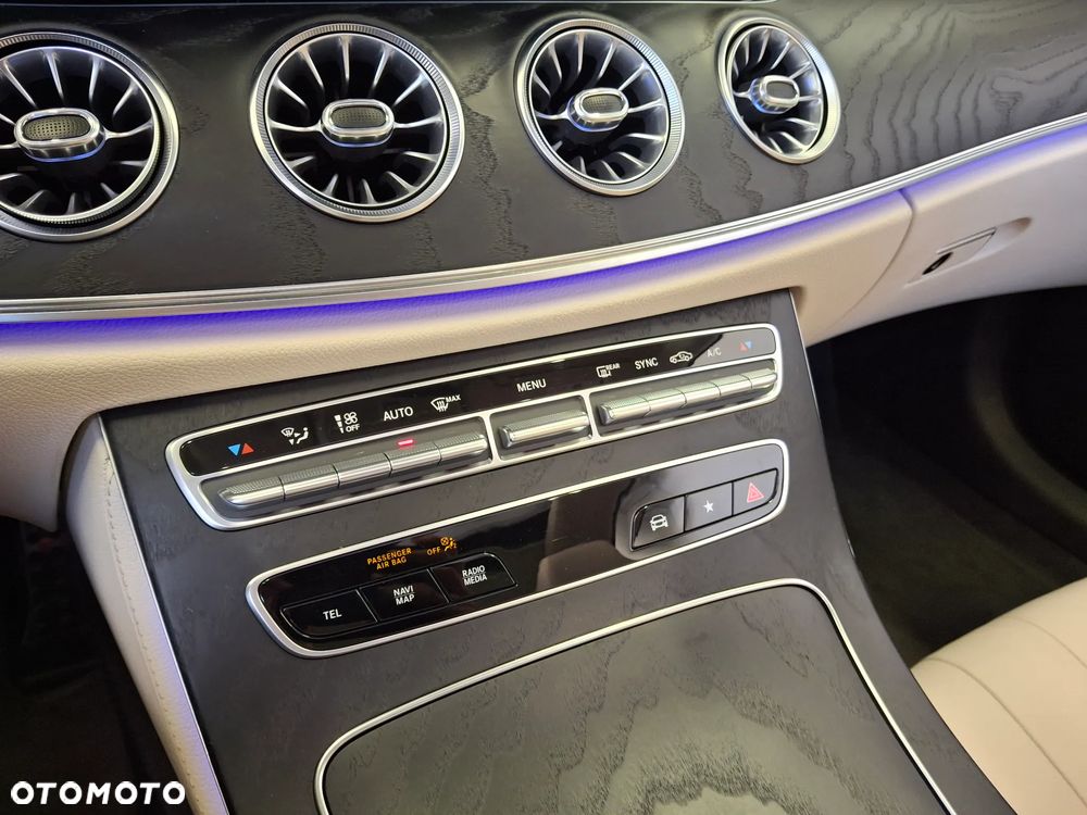 Mercedes-Benz Klasa E 220 d 4-Matic AMG - 22