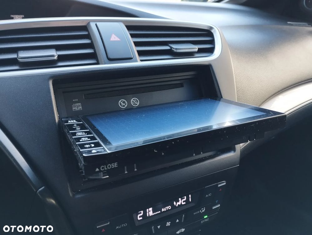 Honda Civic 1.8 Sport (Honda Connect+) - 17