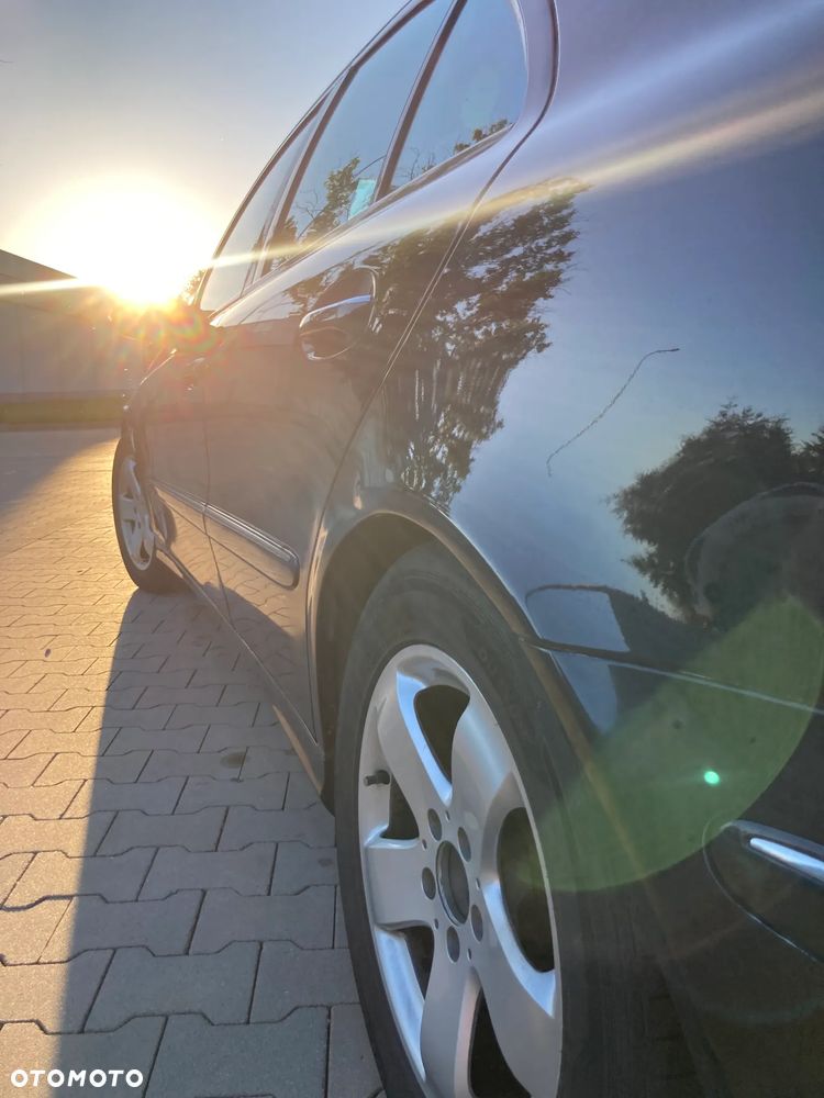 Mercedes-Benz Klasa E 200 Kompressor T Avantgarde - 2
