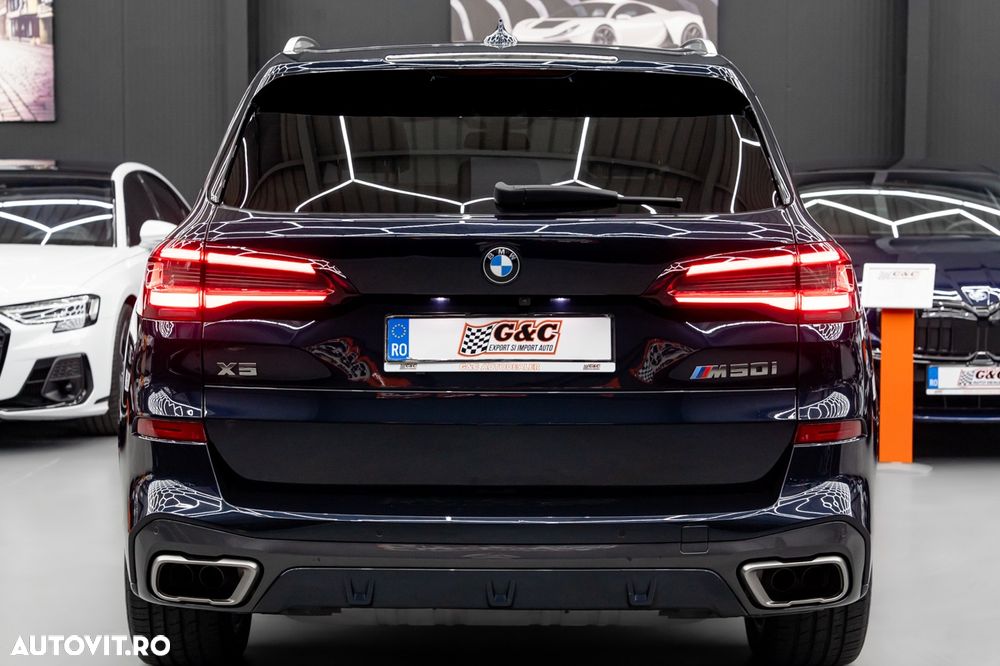 BMW X5 M M50i - 27
