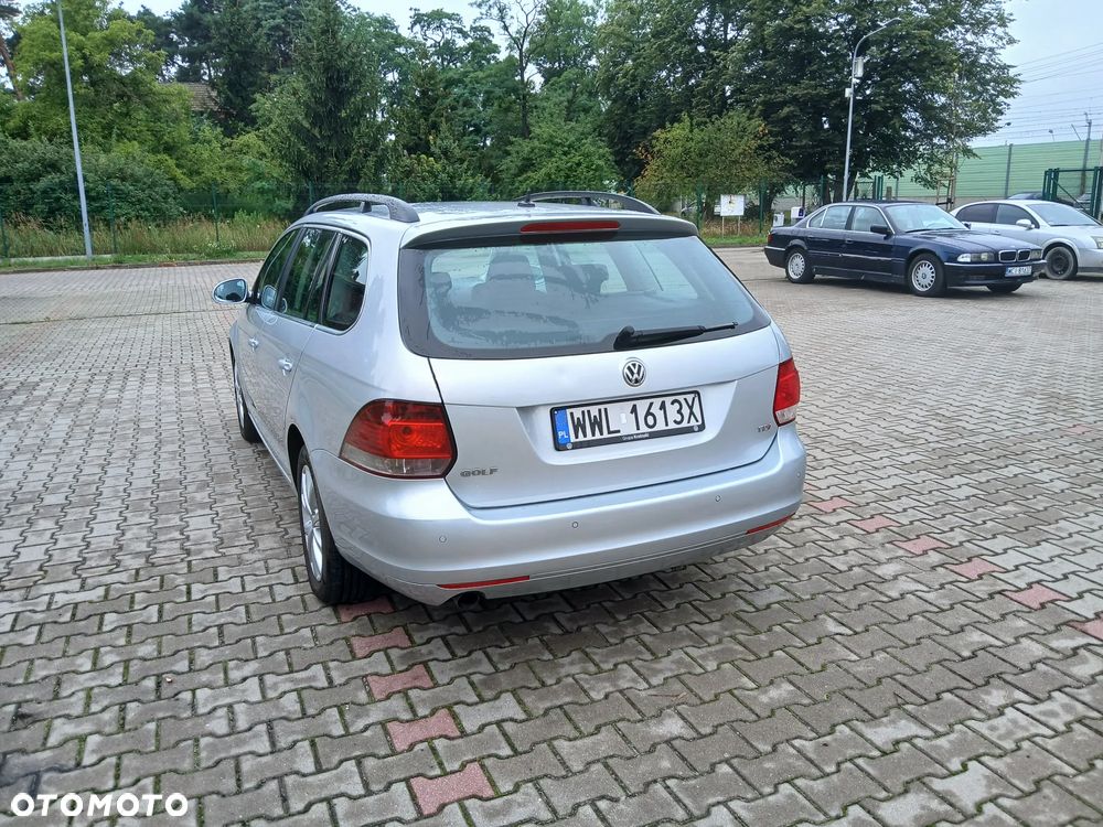 Volkswagen Golf - 5