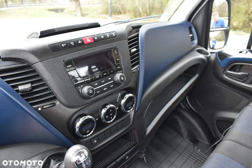 Iveco 35C16 HDS/ ŻURAW FASSI F40 STEROWANIE RADIOWE/NISKI PRZEBIEG - 13